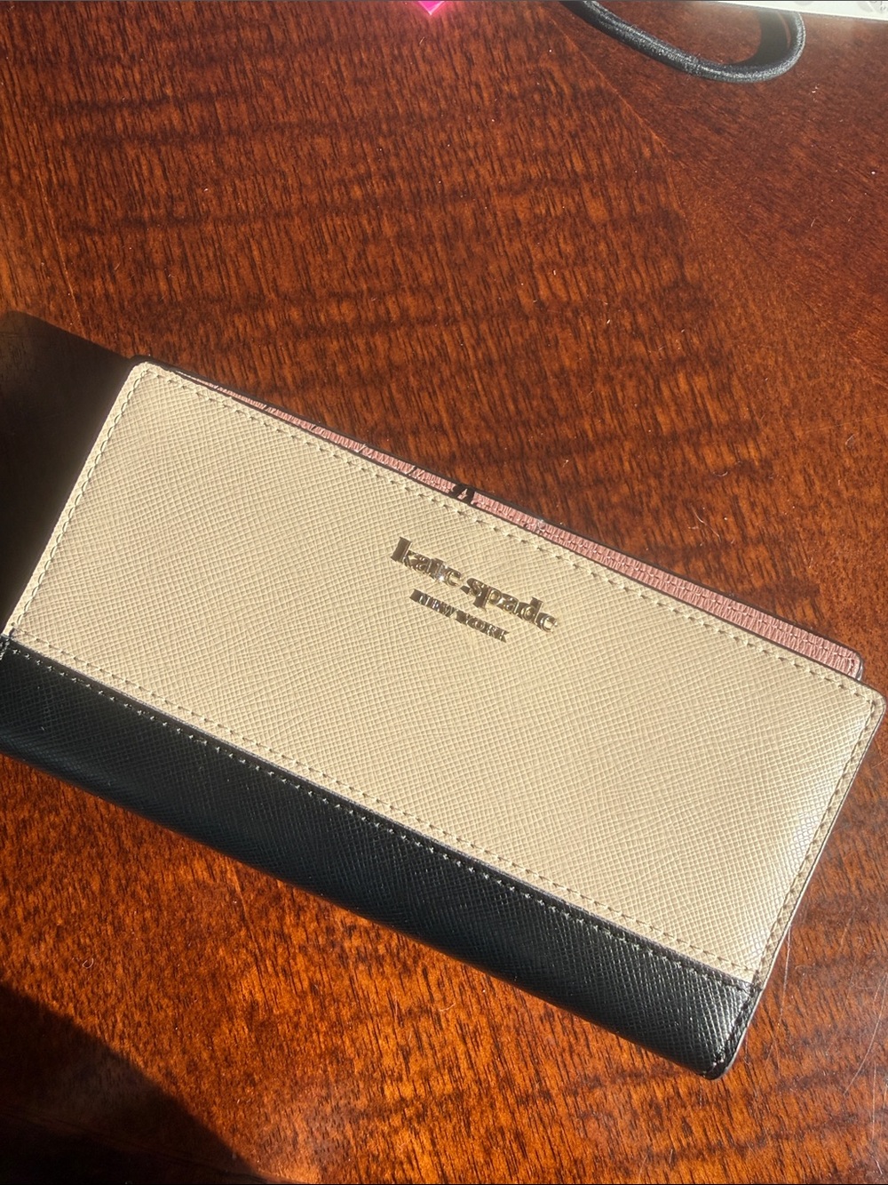 kate spade Two-Tone Saffiano Long Wallet - Cream & Black